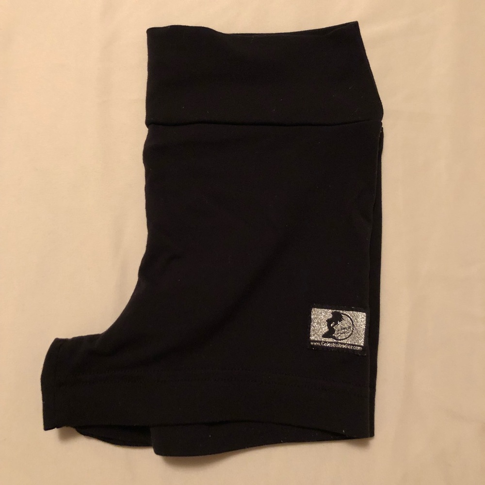 Booty Scrunch Shorts - Med, Black